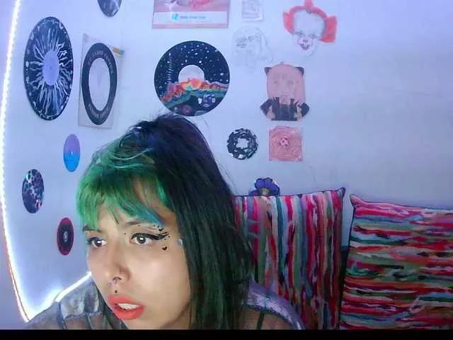 Offline lia-sex-leo on BongaCams