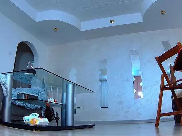 Offline lillemax on BongaCams