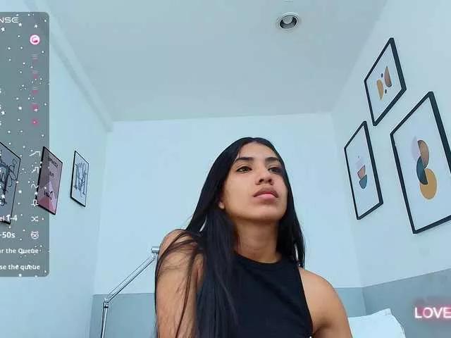 Freechat littleeemiily on BongaCams