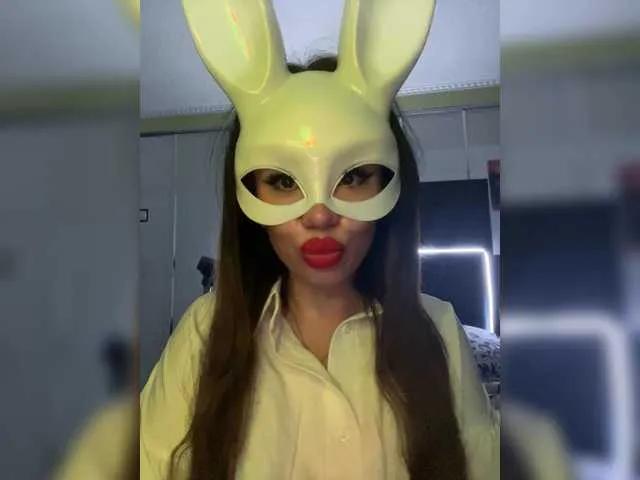 Offline Liysan11 on BongaCams