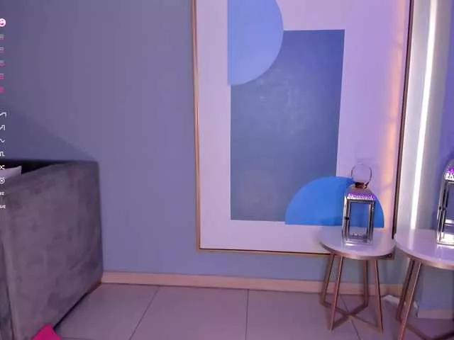 Offline LizzHamilton on BongaCams