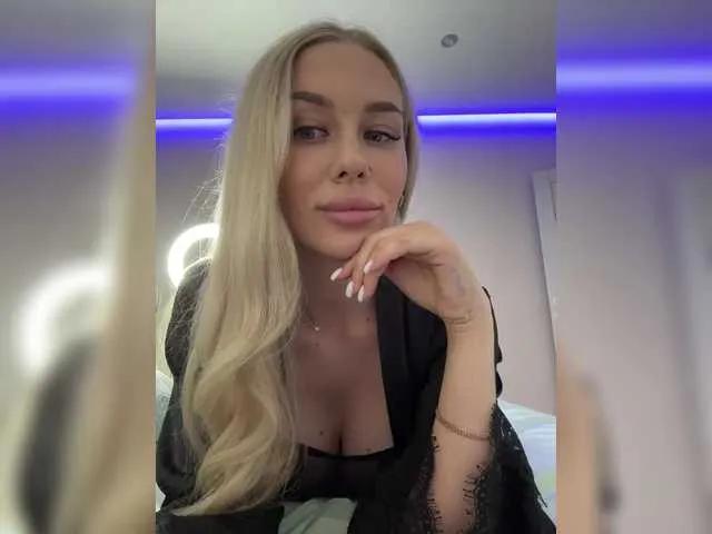 Offline Lovensesgirl on BongaCams