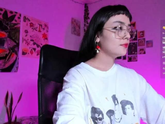 Offline Luci--ana on BongaCams