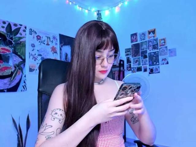 Offline Luci--ana on BongaCams