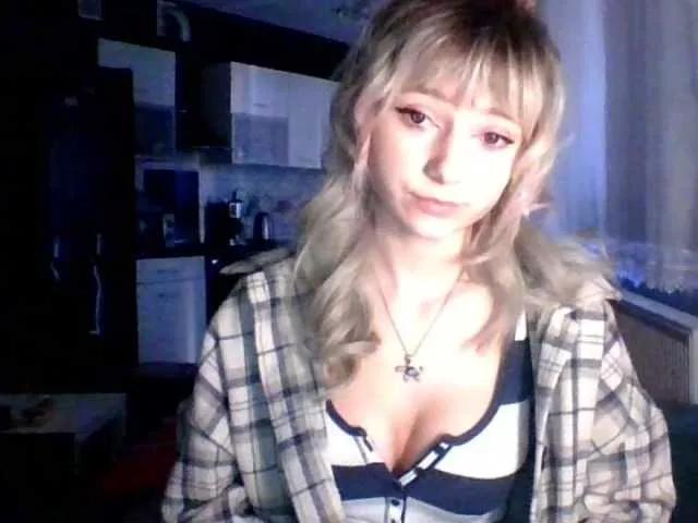 Freechat LuciaLovely on BongaCams