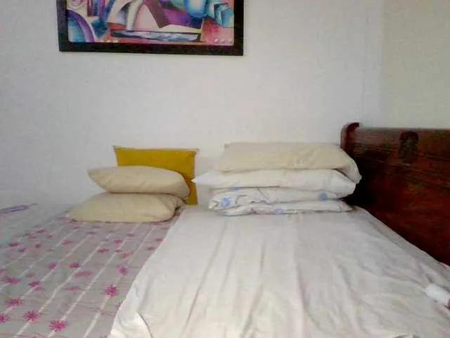 Offline Lucypalmax on BongaCams