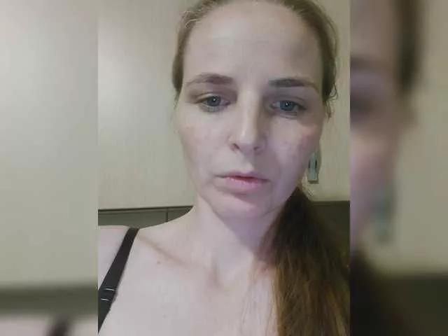 Offline Lulu-Erotica on BongaCams