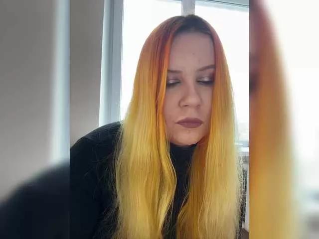 Offline LunaLu13 on BongaCams