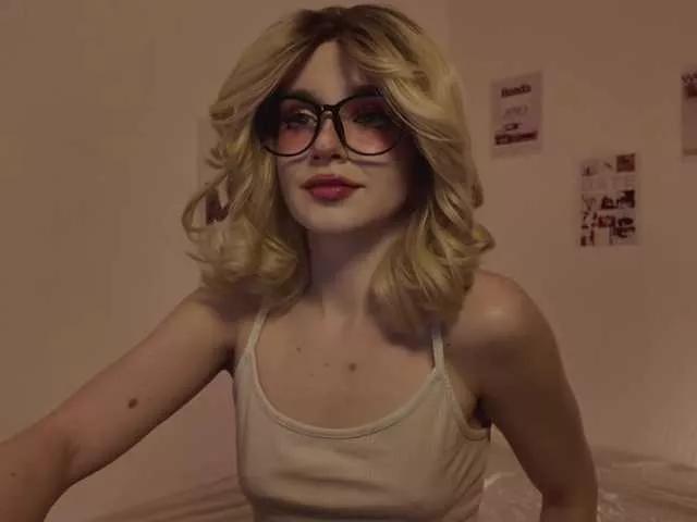 Freechat Maddison on BongaCams