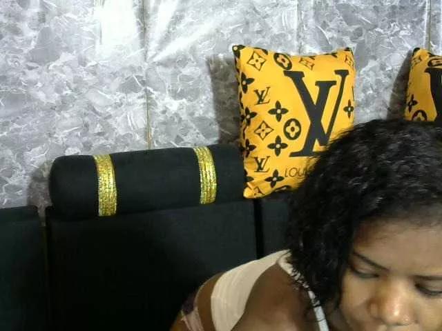 Freechat Maha19x on BongaCams