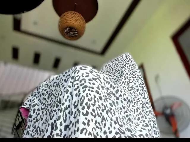 Offline Malisha8 on BongaCams