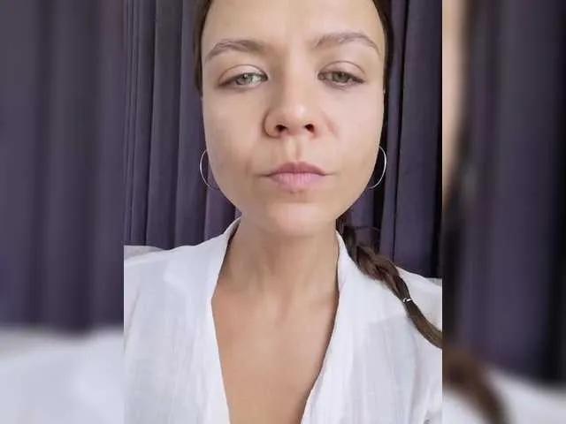 Offline Malisha8 on BongaCams