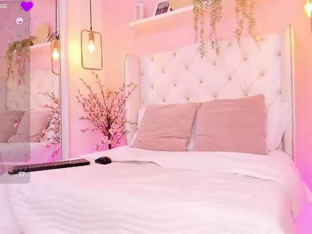 Offline MarianaaSantos on BongaCams