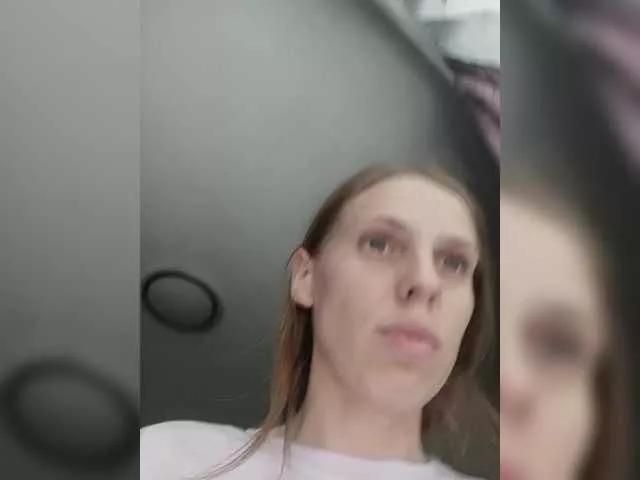 Freechat Marina-9819 on BongaCams