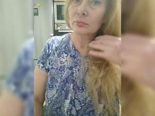 Offline Marionaa on BongaCams