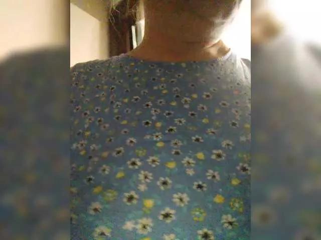 Offline Marionaa on BongaCams