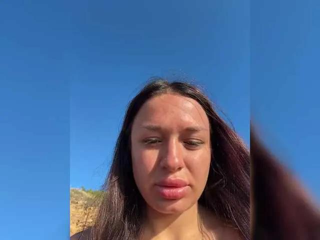 Offline Maryllove on BongaCams