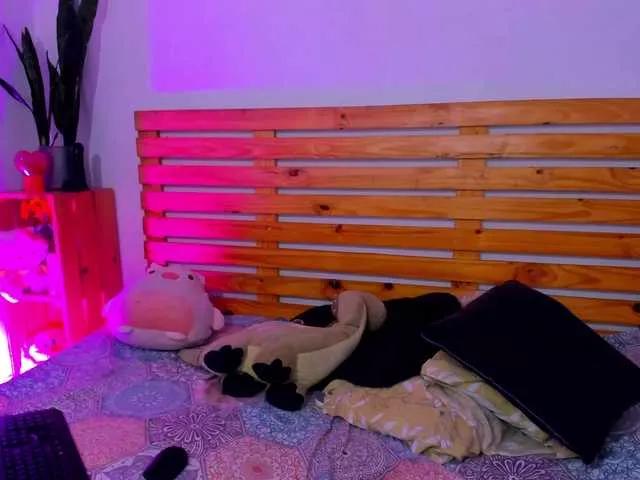 Offline marymagic on BongaCams