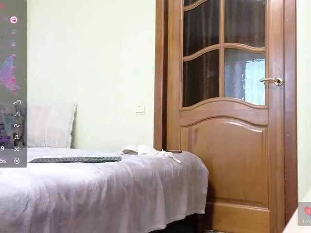 Offline MashaWoW on BongaCams