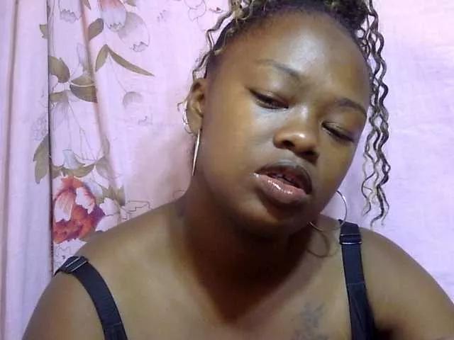 Offline May-sexy on BongaCams