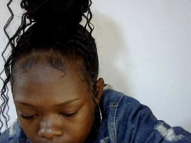 Offline May-sexy on BongaCams