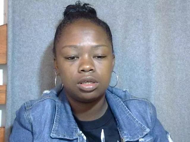 Offline May-sexy on BongaCams