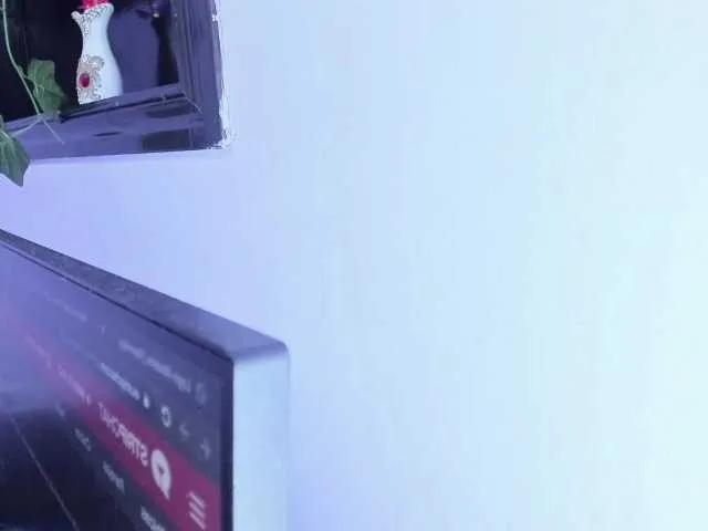 BongaCams MeganCollinss is Freechat MeganCollinss — I love and put hot conversations, passionate men and make me explode with pleasure