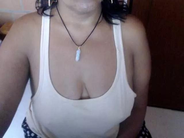 Freechat Meganny2023 on BongaCams