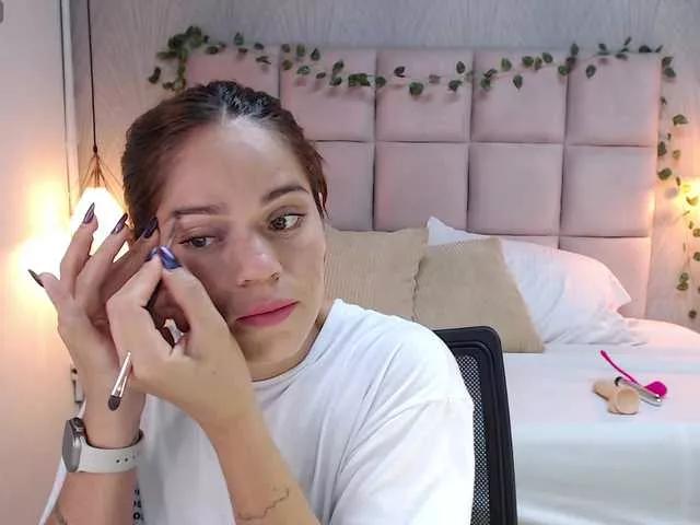 Offline Melanny-gil on BongaCams