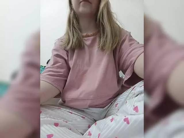 Offline Melissasosochka on BongaCams