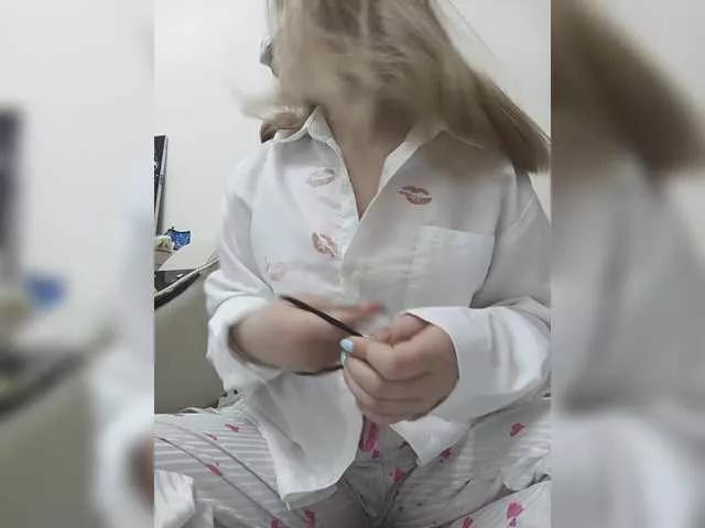 Offline Melissasosochka on BongaCams