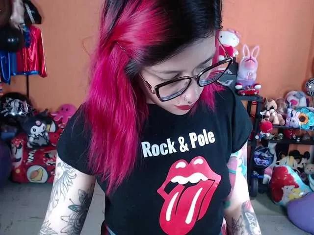 Freechat MiaJhons on BongaCams