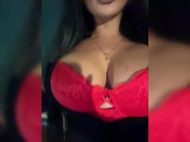 Offline MiamiMur on BongaCams