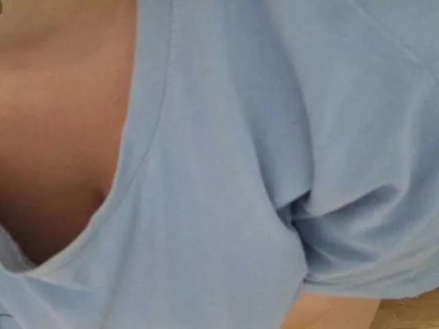 Offline Milaa1998 on BongaCams