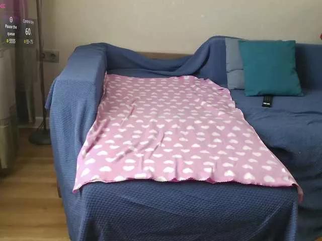 Offline Milaa1998 on BongaCams