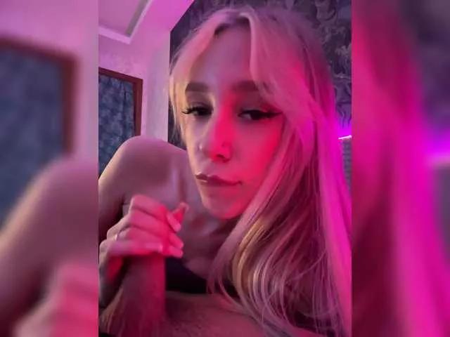 Offline millemimi on BongaCams