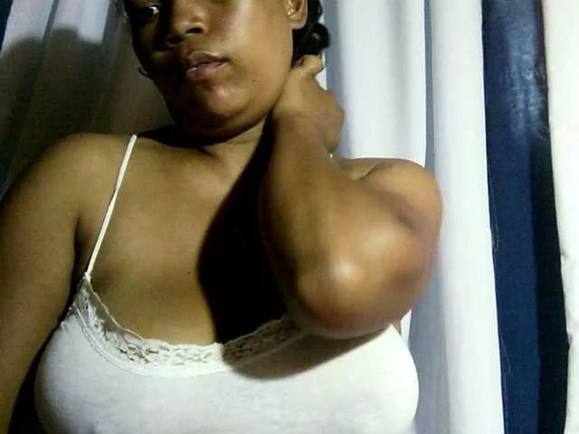 Offline MIRANDAW on BongaCams