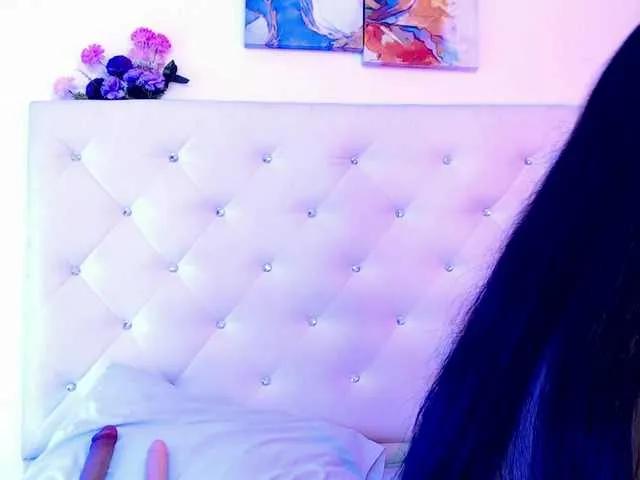 BongaCams mollycurvyhot is Freechat mollycurvyhot — It turns me on that they are tender with me, that they have beautiful words and that they concern me with details.