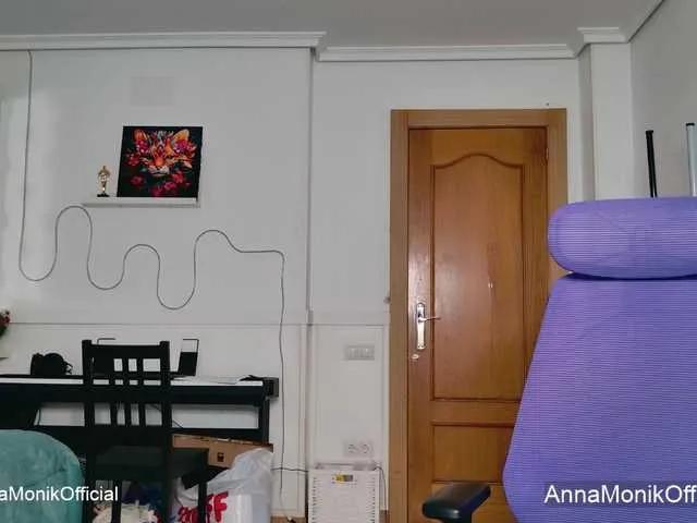 Offline MonikAnna on BongaCams