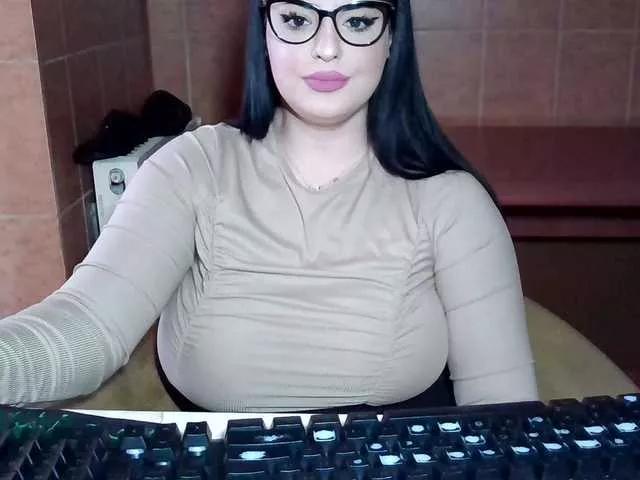 Offline MoniqQuuen on BongaCams