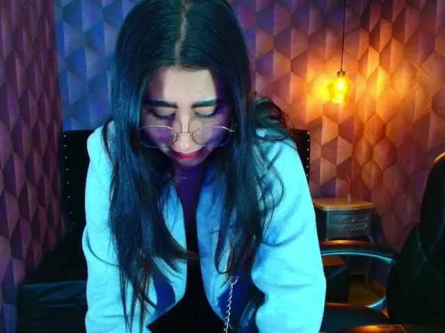 nanisshawna on BongaCams 