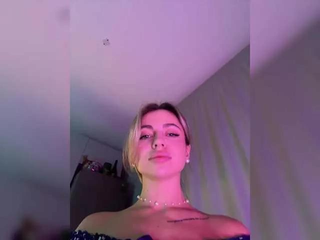 Offline Nataliecroys on BongaCams