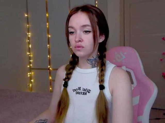 Offline NaughtyMable on BongaCams