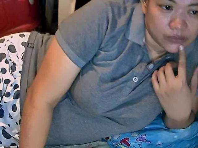 Offline NaughtyWetPieXx on BongaCams