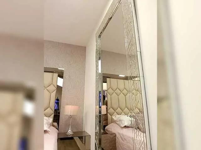 Offline NickyCole on BongaCams