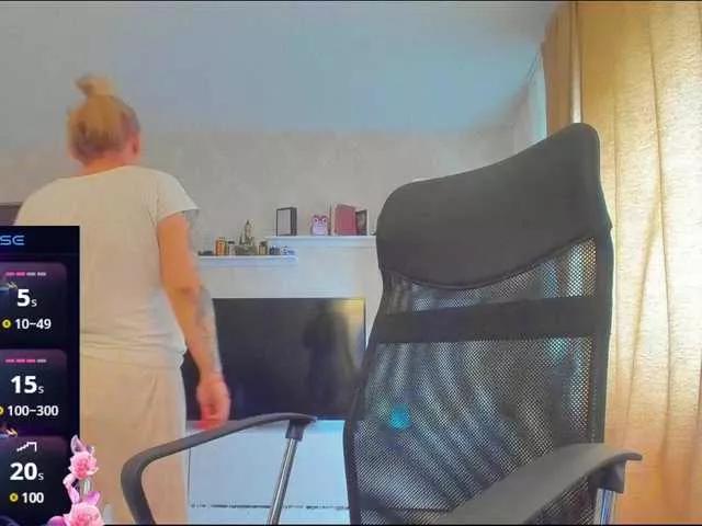 Offline O-Queen on BongaCams