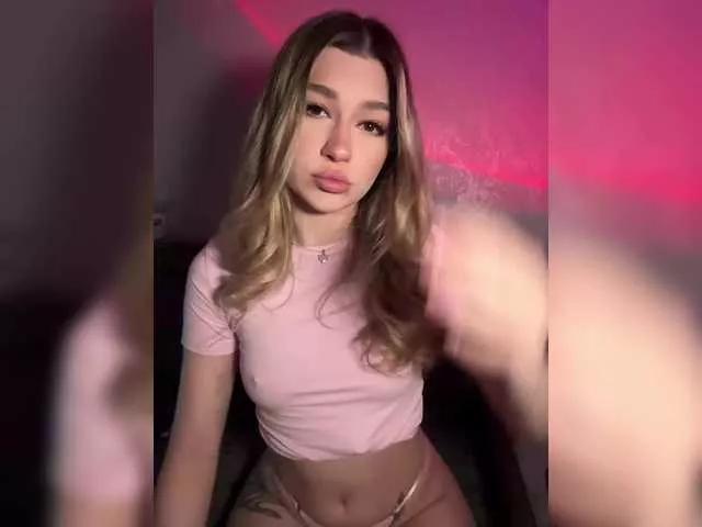 Offline Pekkaboo on BongaCams