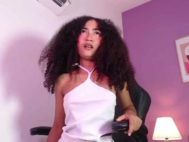 Offline PetiteLuxury on BongaCams