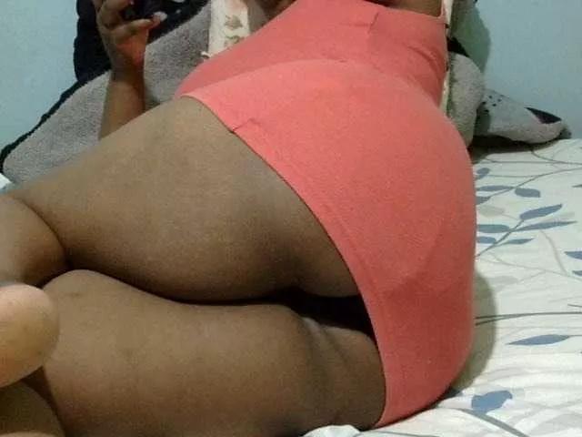 Offline Petitetessy3 on BongaCams