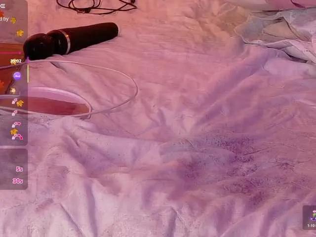 Offline playfulcurvy on BongaCams